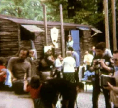 1970-logis-200.webp