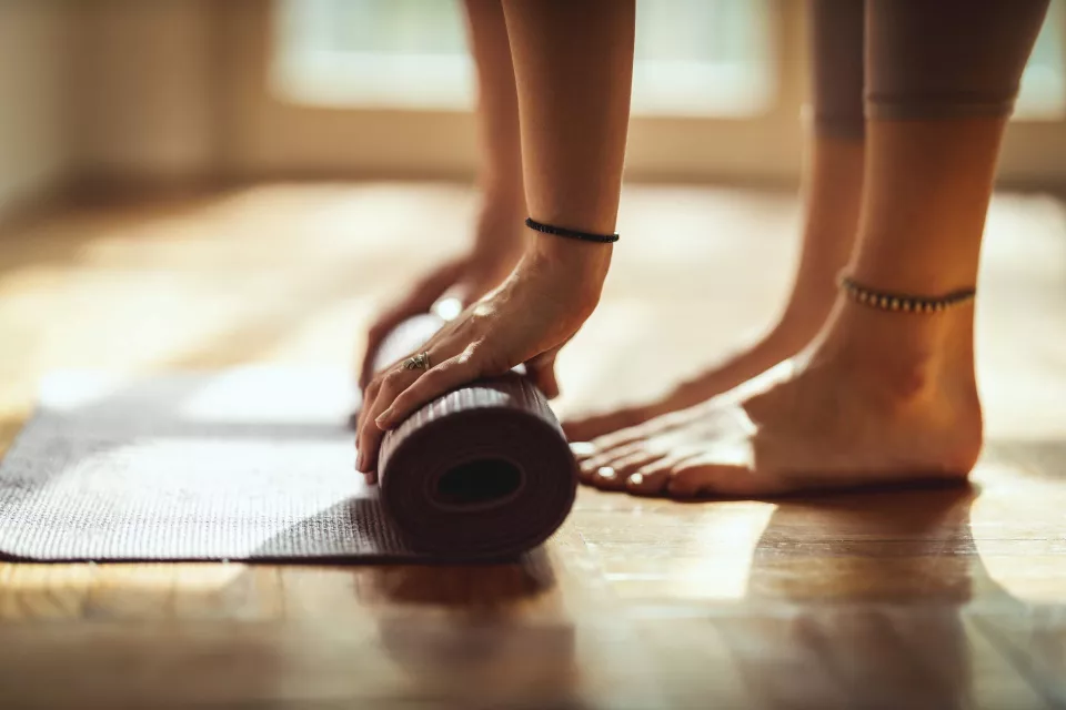 section-yoga3.jpg